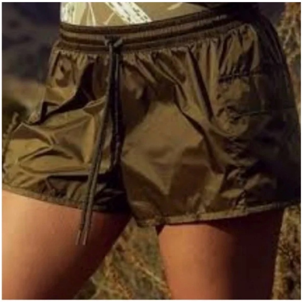 aerie Offline Olive Green Drawstring Athletic Shorts size medium